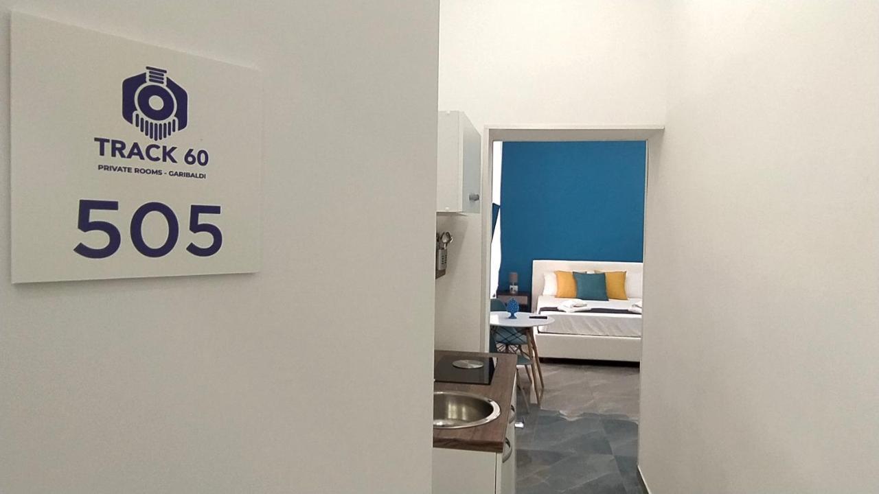 Track 60 - Private Rooms Garibaldi Napoli Eksteriør bilde